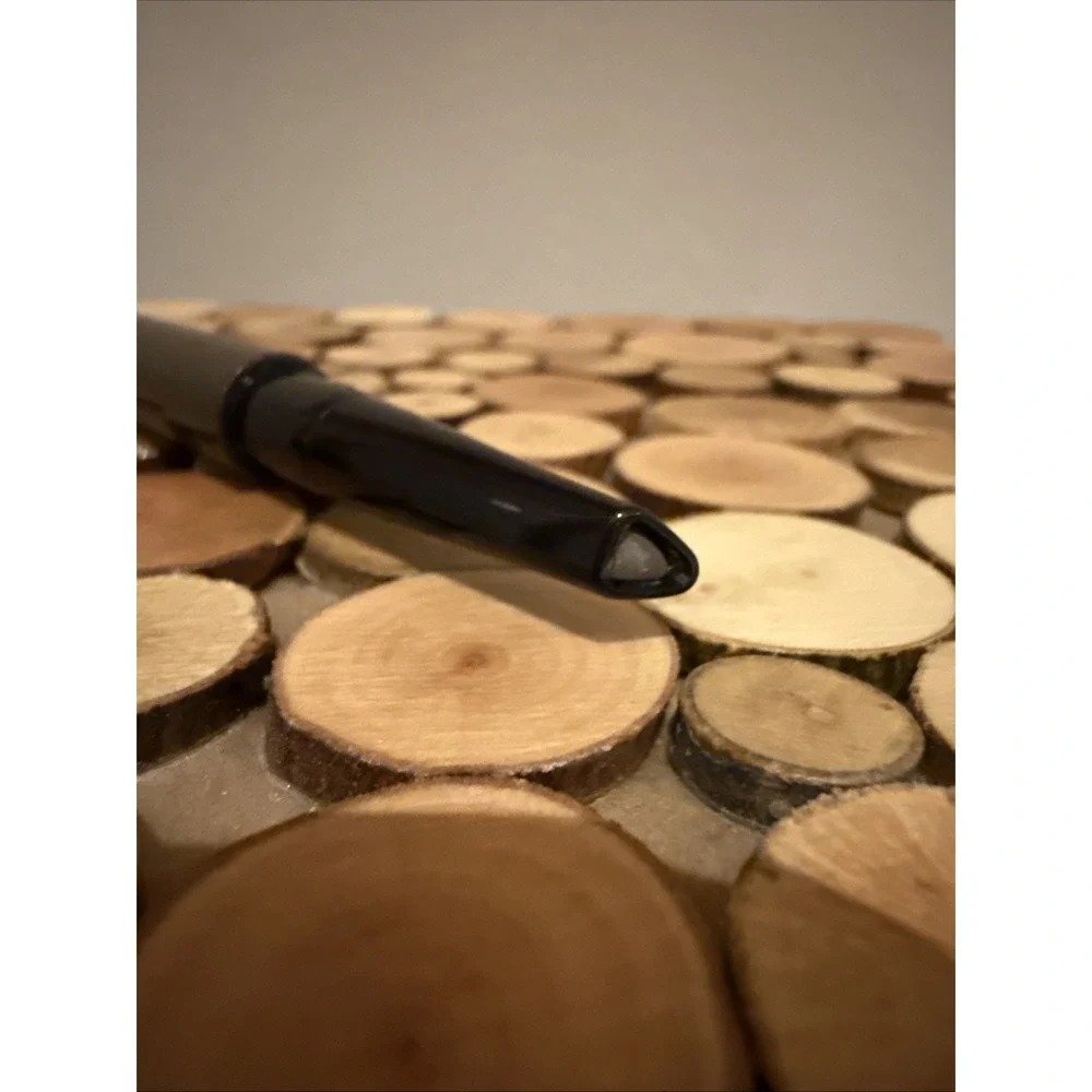 ESTEE LAUDER The Brow Multi-Tasker 3-in-1 Pencil Powder 04 Dark Brunette‎ DEMO